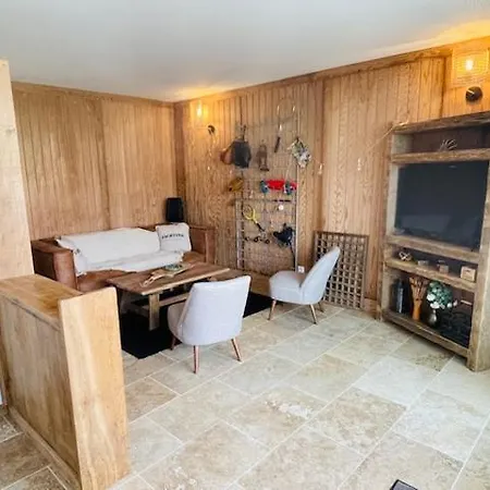 Ressourcement Et Bien Etre En Bord De Apartment *