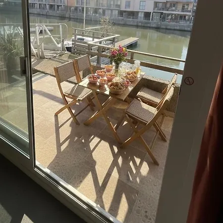 Escale De Luxe Sur La Marina Acces A Pied